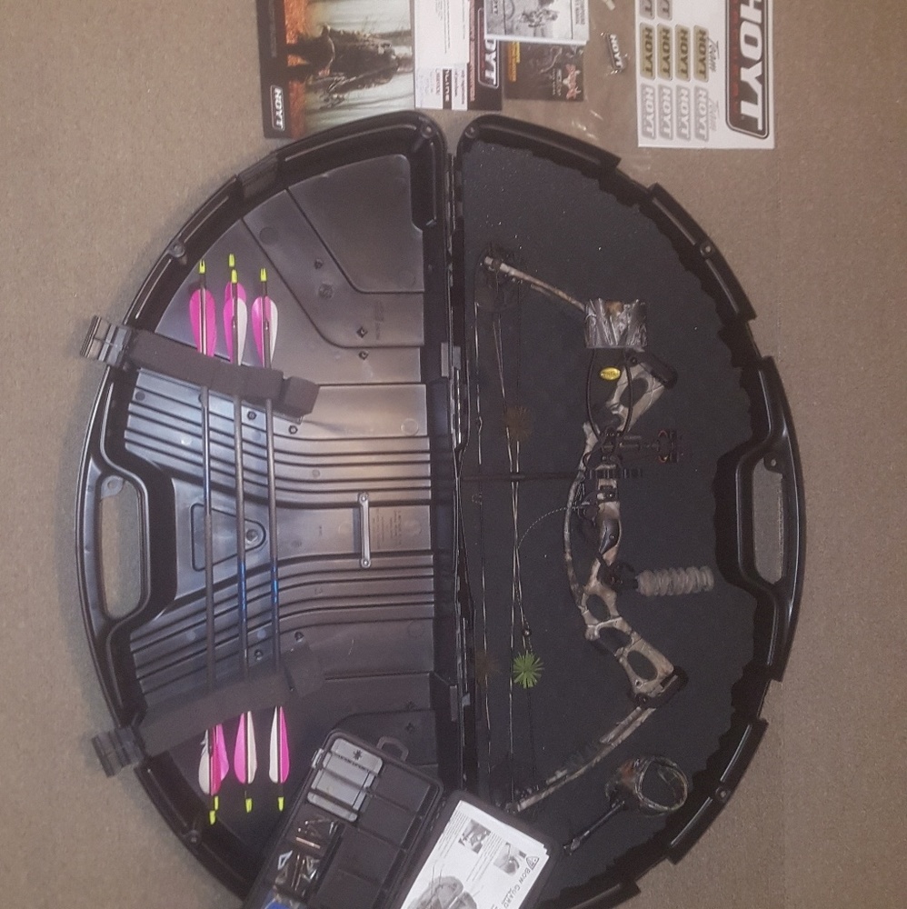 Compound Bow - Right Handed